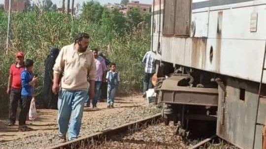 صورة عطل في التحويلة.. مصادر تكشف سبب انحراف قطار المنصورة