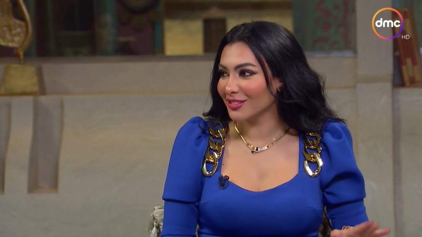 بقلد المشاهير بشكل كوميدي ميريهان حسين استغليت السوشيال ميديا فيديو